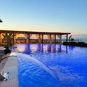 Otel Ferush, Urla